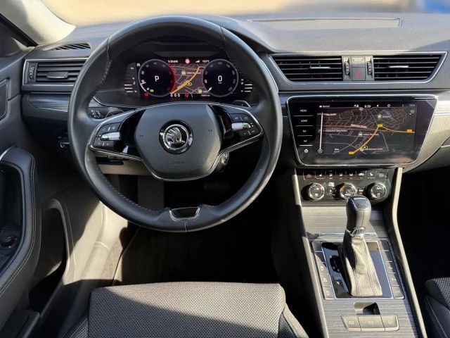 Skoda Superb 2.0 TDI Combi Style Style