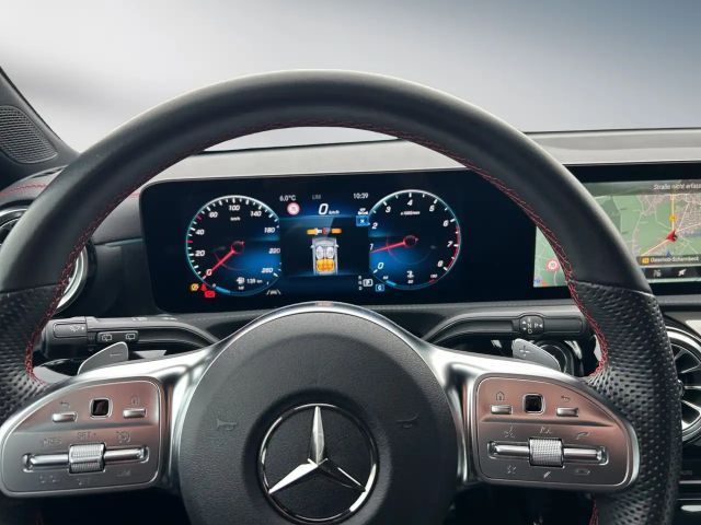 Mercedes-Benz CLA 200 AMG Line Shooting Brake