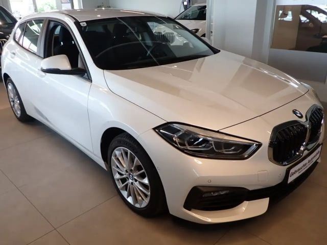 BMW 120 120d Sedan xDrive