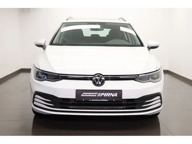 Volkswagen Golf 1.5 eTSI Golf VIII Life Variant