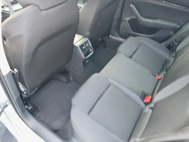 Skoda Octavia Essence TSI