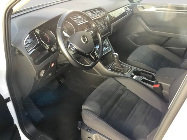 Volkswagen Touran DSG Highline
