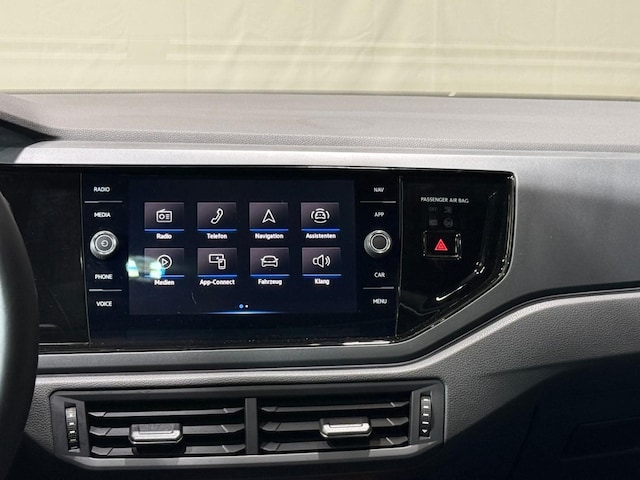 Volkswagen Polo 1.0 TSI DSG R-Line