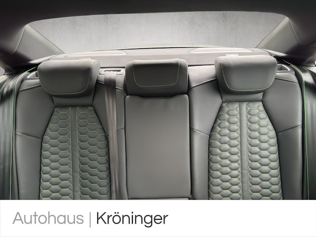 Audi RS3 Quattro S-Tronic Sedan