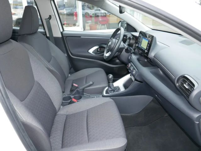 Toyota Yaris Hatchback Team D