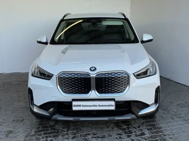 BMW iX1 xDrive30