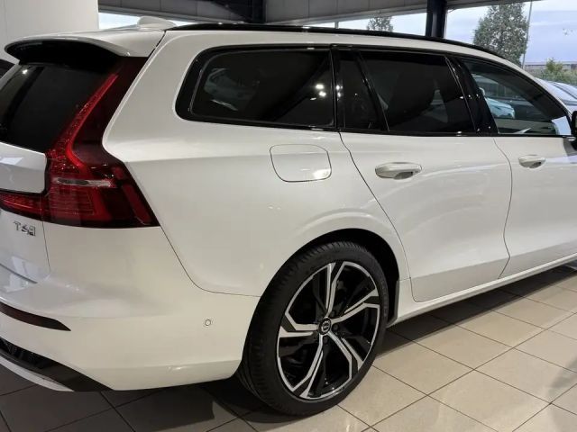 Volvo V60 AWD Dark Plus Recharge T6