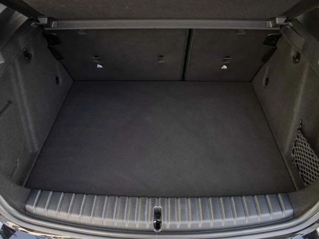 BMW 118 118d Sedan Sport Line