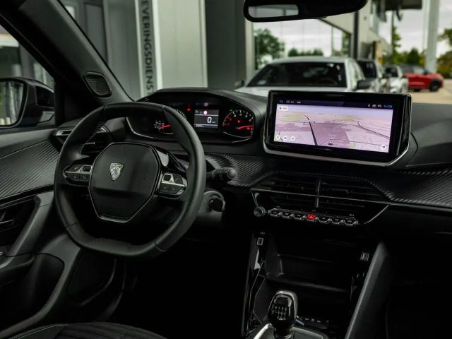 Peugeot 2008 100pk MT6 | Camera | Navi | Parkeers. a |  Carp...