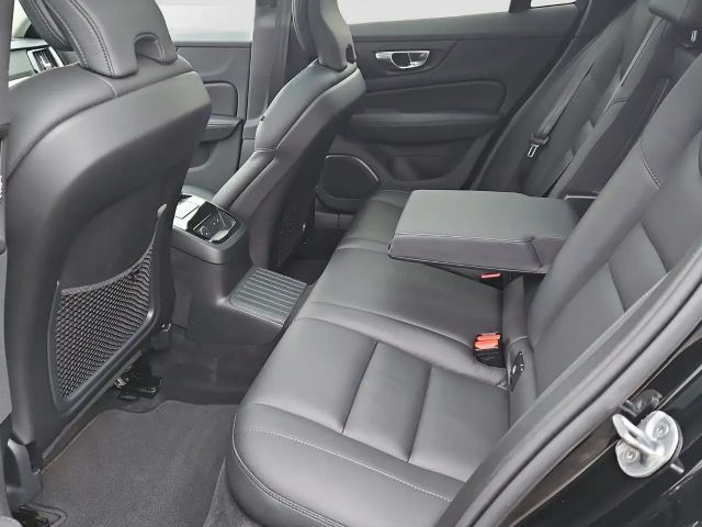 Volvo V60 AWD Dark Plus T6