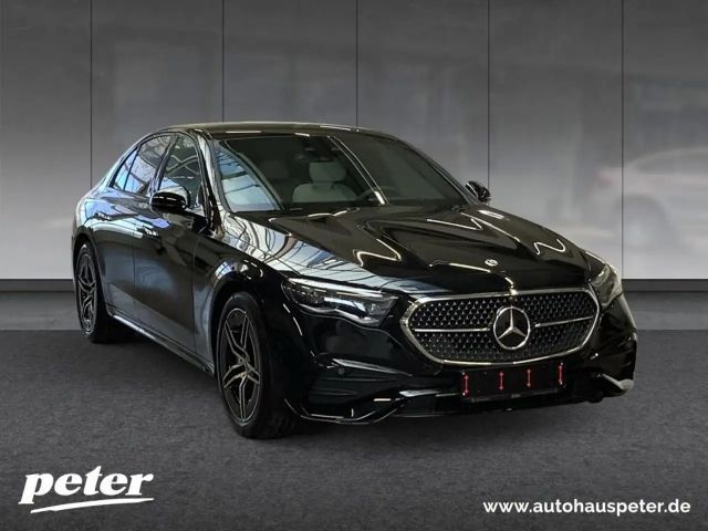 Mercedes-Benz E 200 AMG Line Sedan