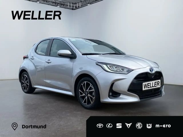 Toyota Yaris Hatchback Hybride Team D