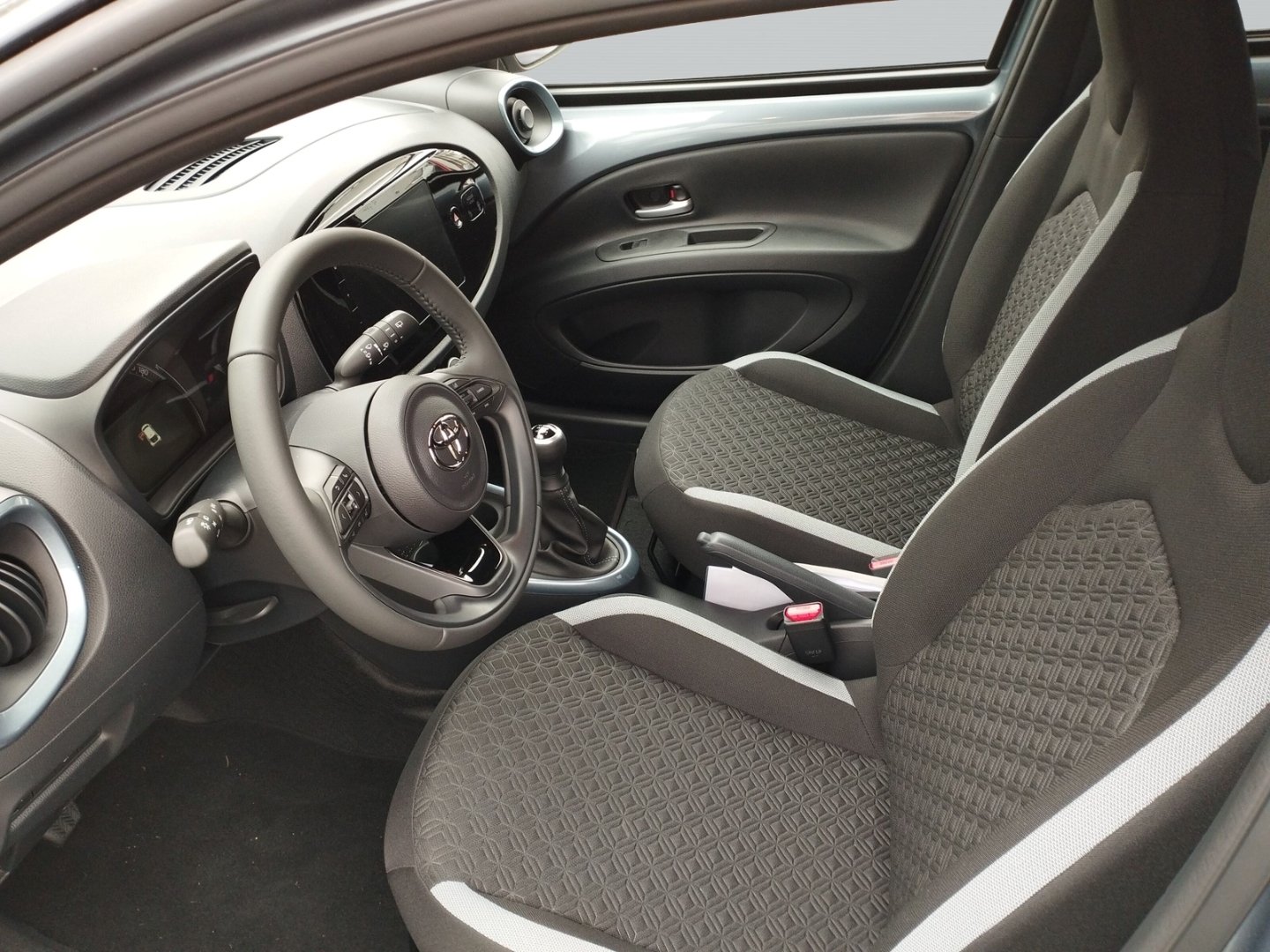 Toyota Aygo X 5-deurs Basis