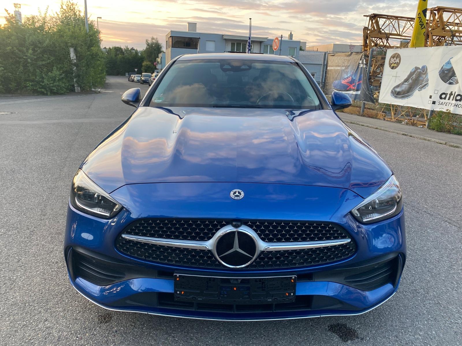 Mercedes-Benz C 200 AMG Line Sedan