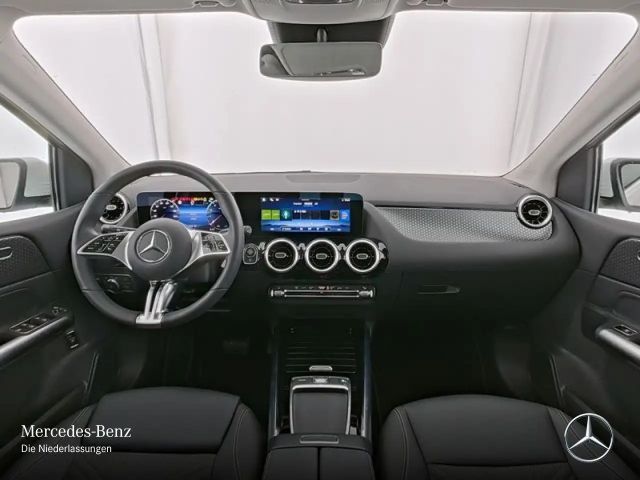 Mercedes-Benz B 200 Progressive Sedan