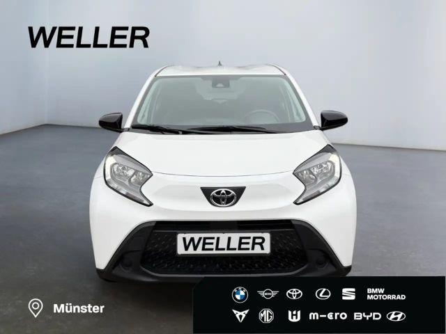 Toyota Aygo X Hatchback Play X-play