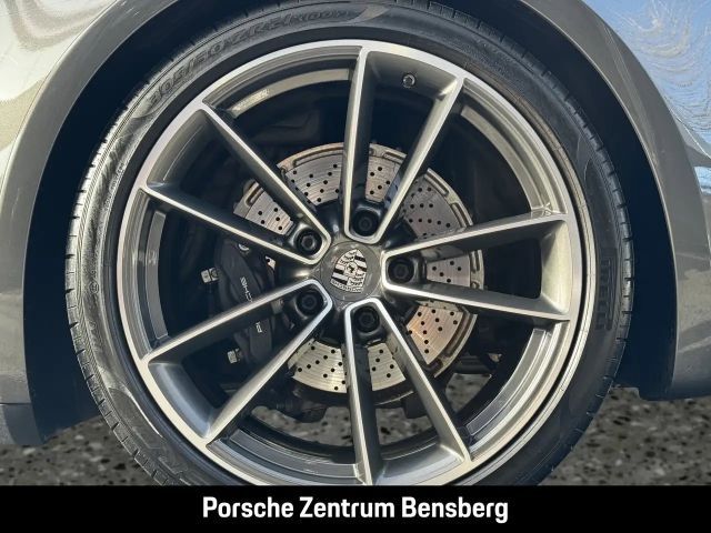 Porsche 992 Cabrio Carrera