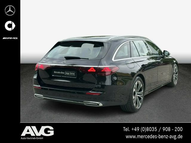 Mercedes-Benz E 200 AVANTGARDE Estate