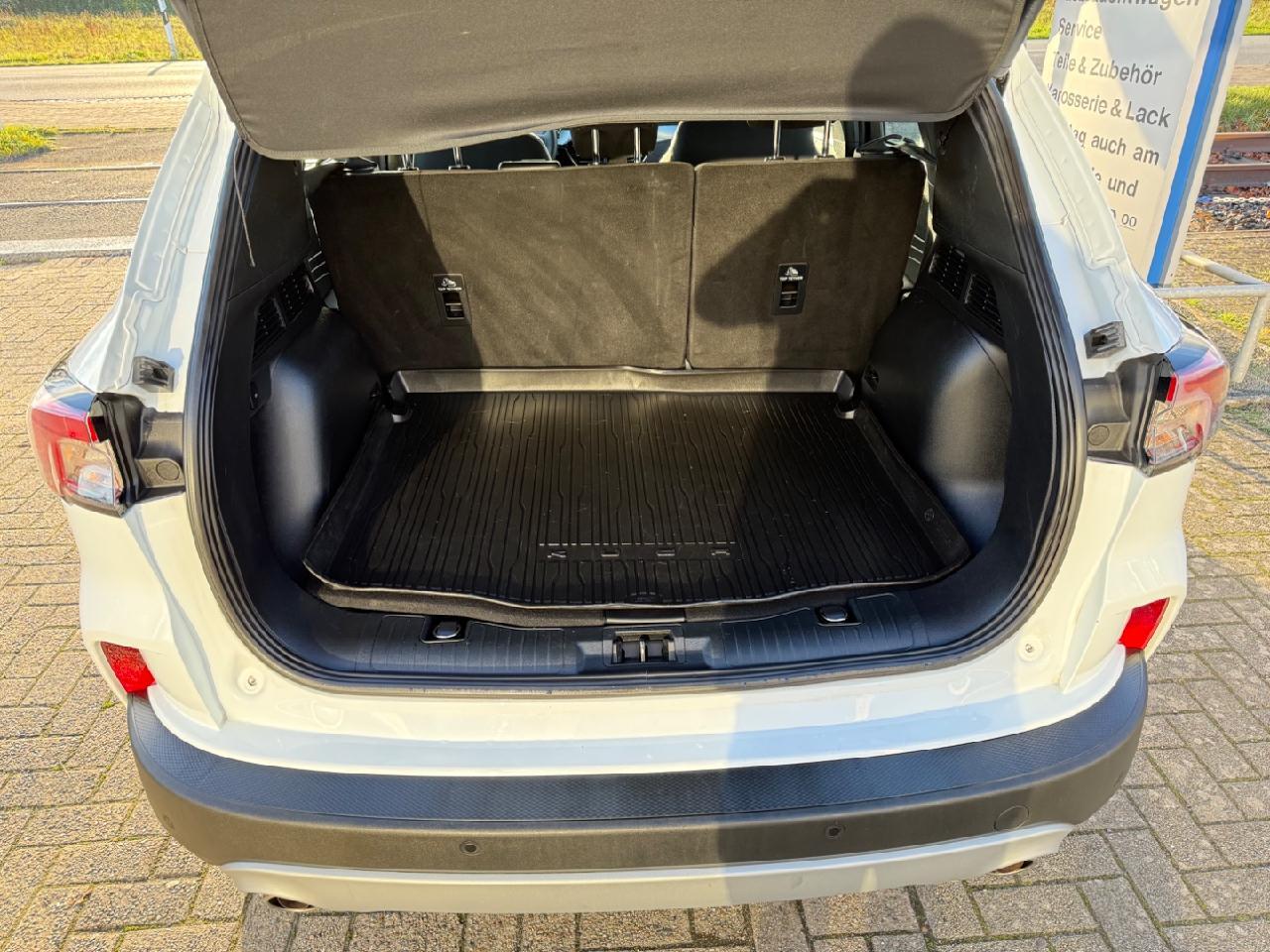 Ford Kuga Hybrid Plug in Hybrid Titanium