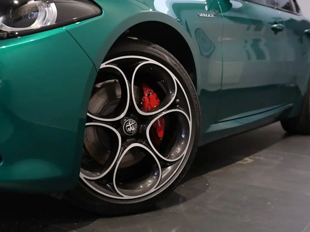 Alfa Romeo Giulia AT8 Q4 Veloce