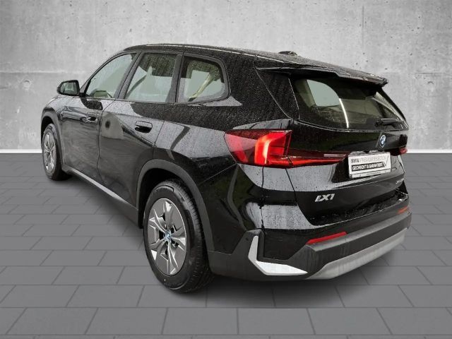 BMW iX1 xDrive30
