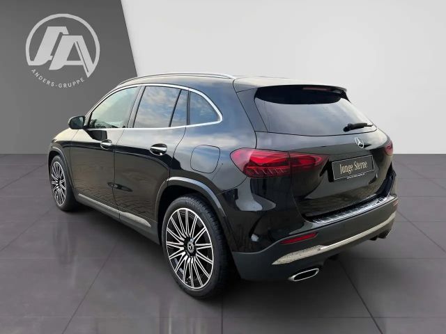 Mercedes-Benz GLA 200 AMG Line GLA 200 d