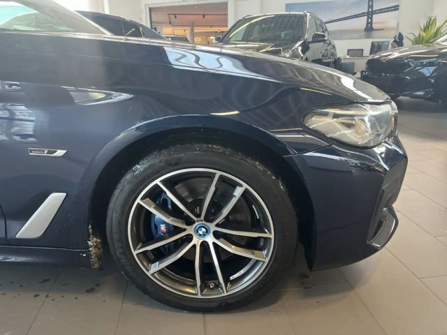 BMW 530 530e M-Sport Touring xDrive