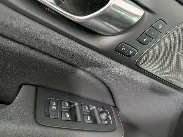 Volvo V60 AWD Dark T6 Ultra