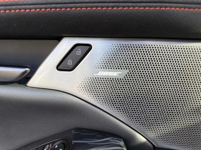 Mazda 3 2.5L SkyActiv e-Skyactiv