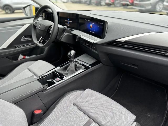 Opel Astra Elegance Sports Tourer