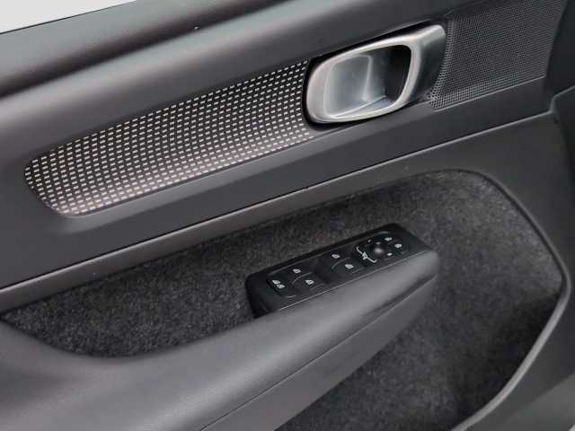 Volvo XC40 +B3+GT+ThorsHammer+Lenkradheizg+360°Kamera++