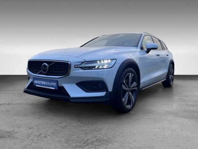 Volvo V60 Cross Country AWD Plus