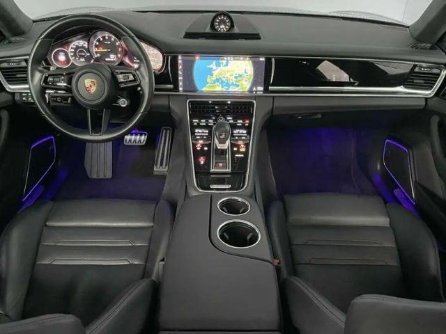 Porsche Panamera 4S