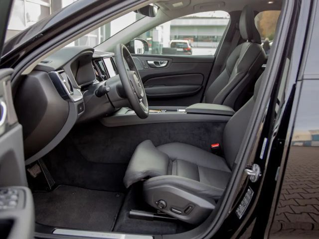 Volvo XC60 AWD Dark Plus