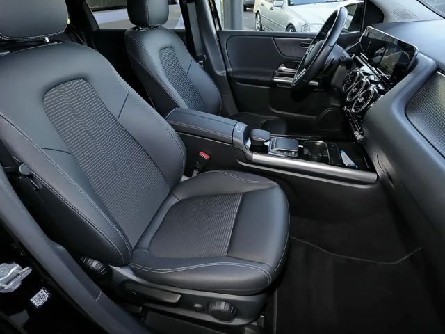 Mercedes-Benz B 200 B 200 d