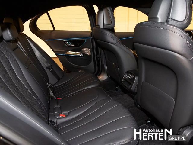 Mercedes-Benz E 300 E 300 de Sedan