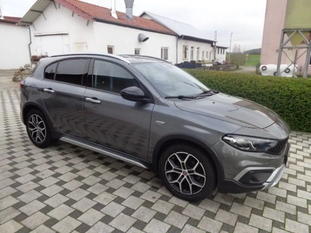 Fiat Tipo Cross