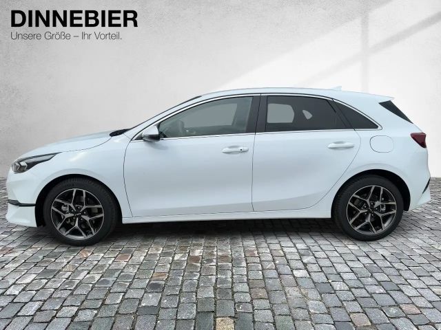 Kia Ceed CEED Ultimate Edition 1.5T LED+Kamera+Navi