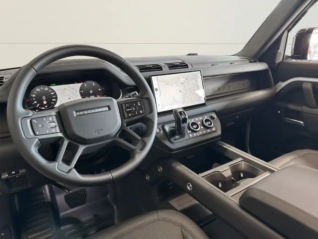 Land Rover Defender 90 D250 Dynamic SE