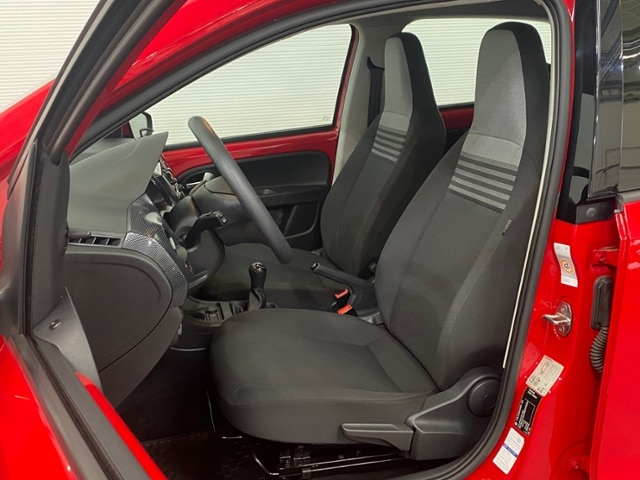 Volkswagen up! Move up!