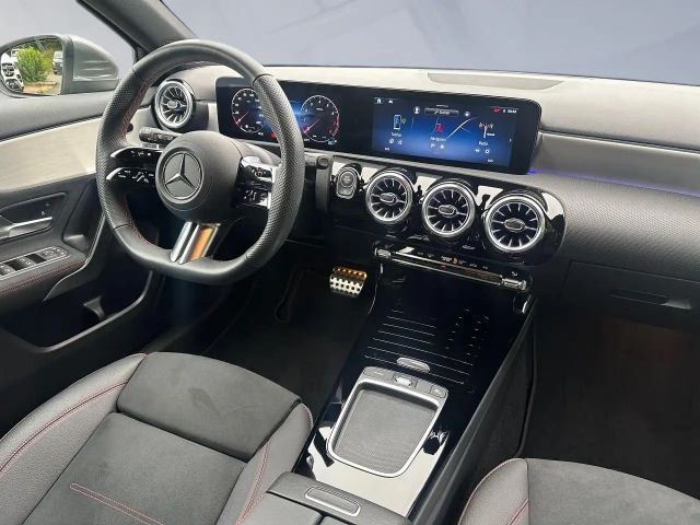 Mercedes-Benz A 200 AMG Line