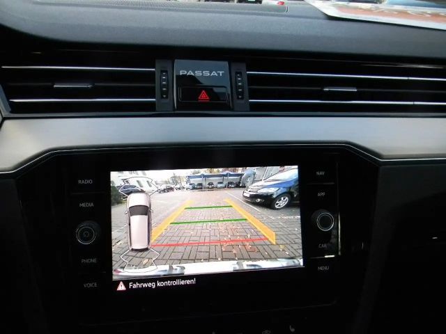 Volkswagen Passat Business Variant