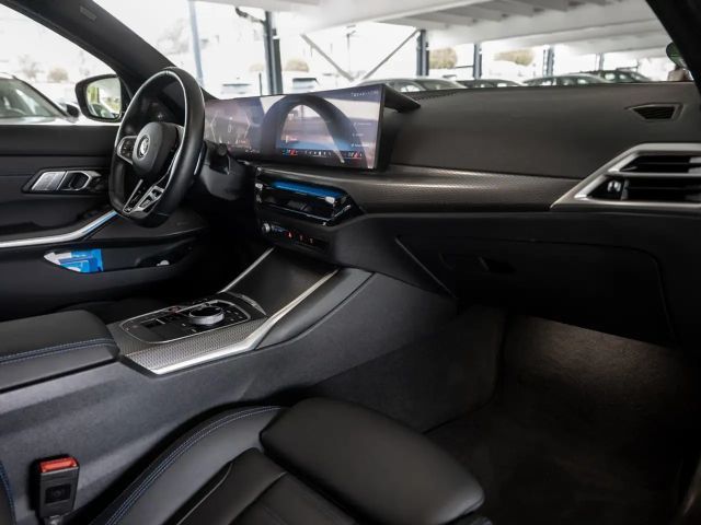 BMW 320 320d M-Sport Touring xDrive