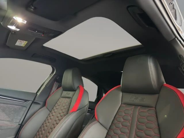 Audi RS3 S-Tronic Sedan