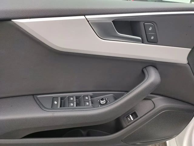 Audi A5 35 TFSI Cabriolet S-Line