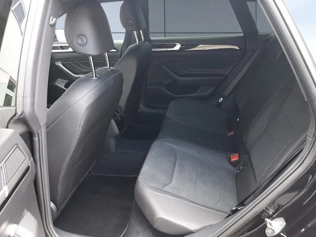 Volkswagen Arteon 2.0 TSI DSG R-Line