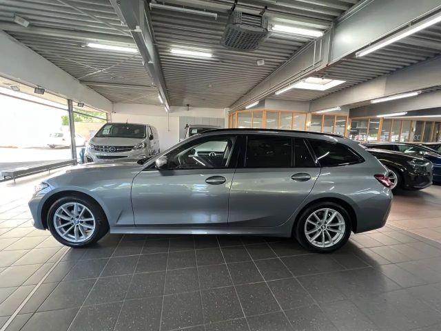 BMW 320 320d Touring