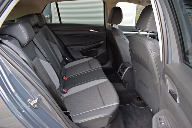 Volkswagen Golf 1.5 eTSI DSG Golf VIII