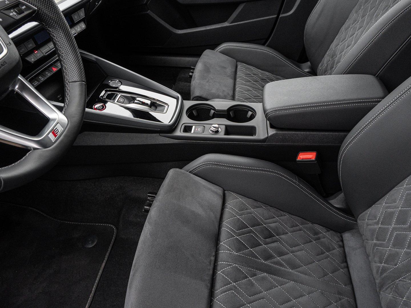 Audi S3 Quattro S-Tronic Sedan Sportback