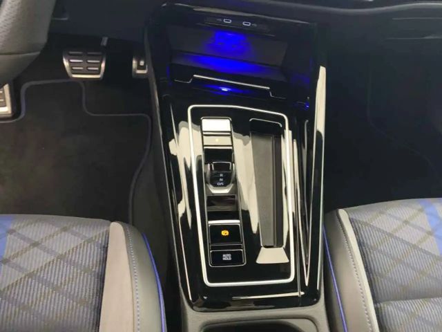 Volkswagen Golf *FACELIFT*AKRAPOVIC*ACC*DCC*NAVI*270*HUD*